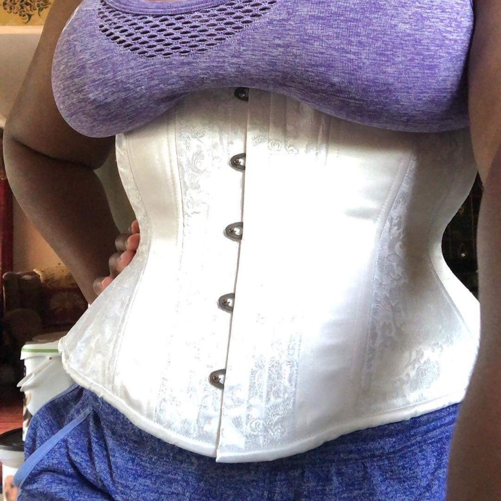 Timeless Trends- White Dragon Novice Corset- Hourglass Silhouette, Regular - 28